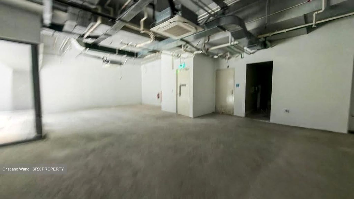 Penrose (D14), Retail #613316021